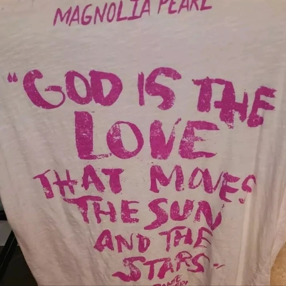 Magnolia pearl tshirt